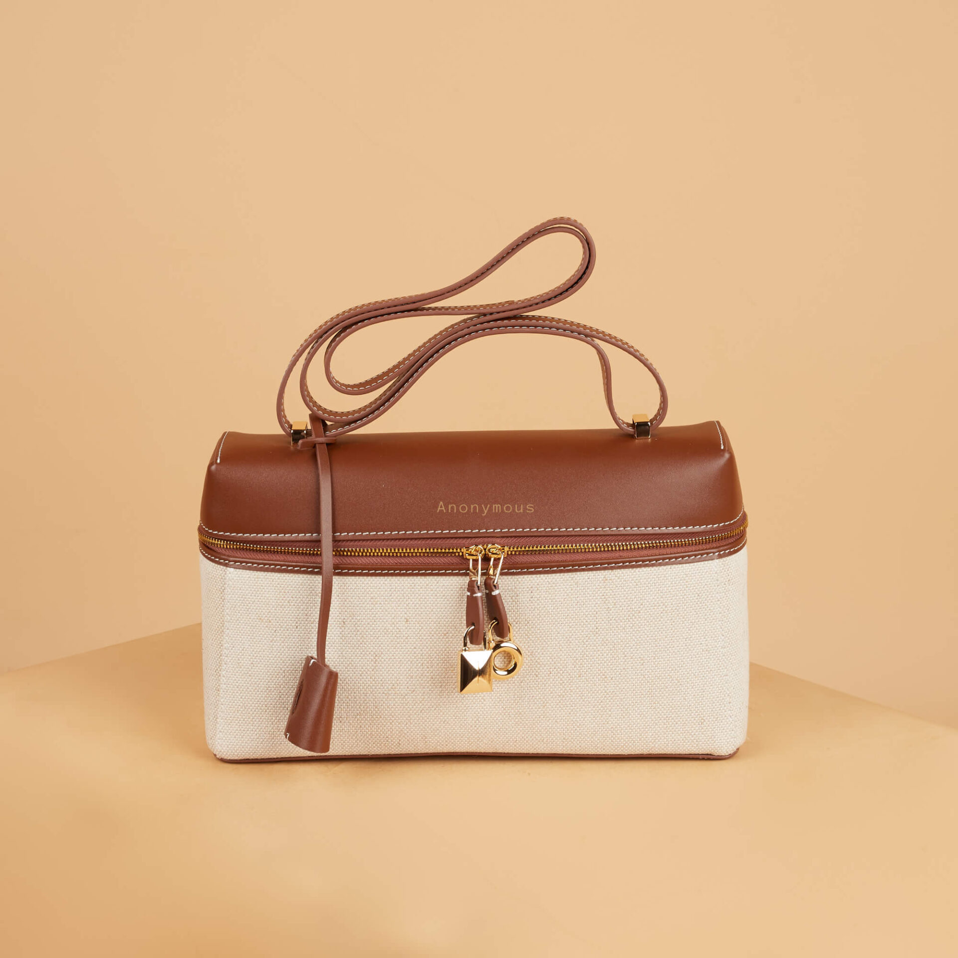 Anonymous Bianca LP27 Extra Case Ecru Plan No Brand (Tas Kulit)
