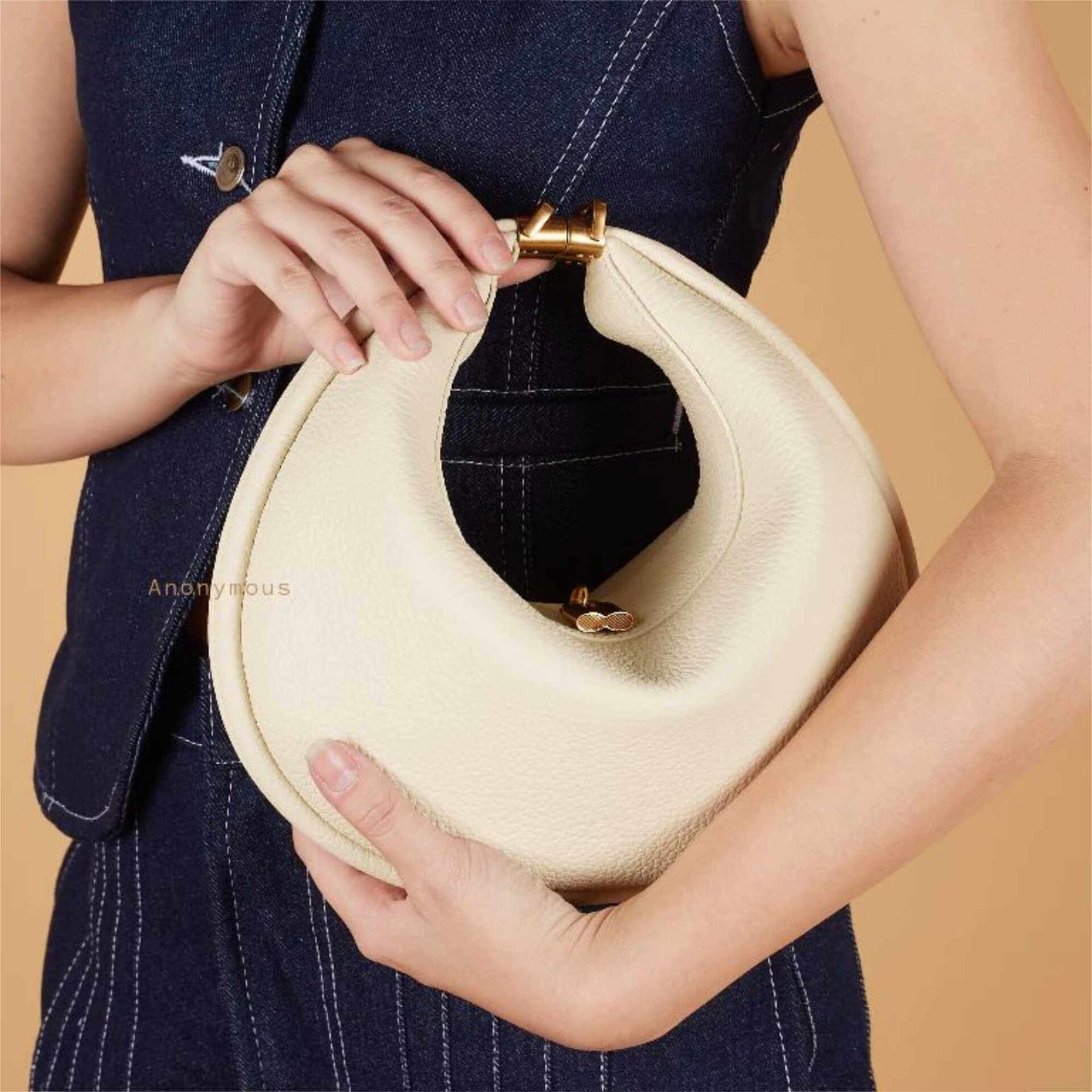 Anonymous Eclipse Shoulder Bag Togo Leather GHW No Brand (Tas Kulit)