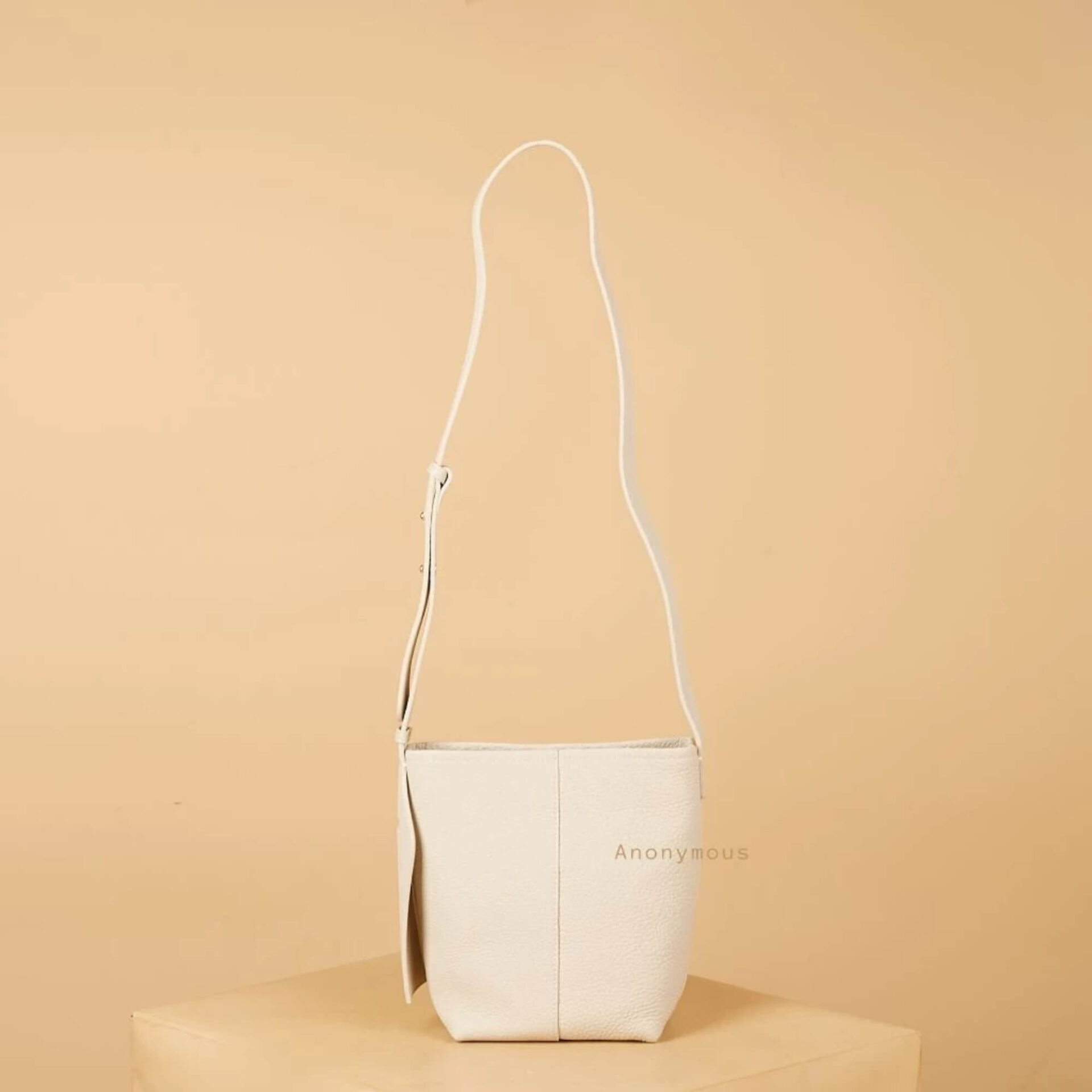 Anonymous Jens Bucket Bag Grained Leather No Brand (Tas Kulit)
