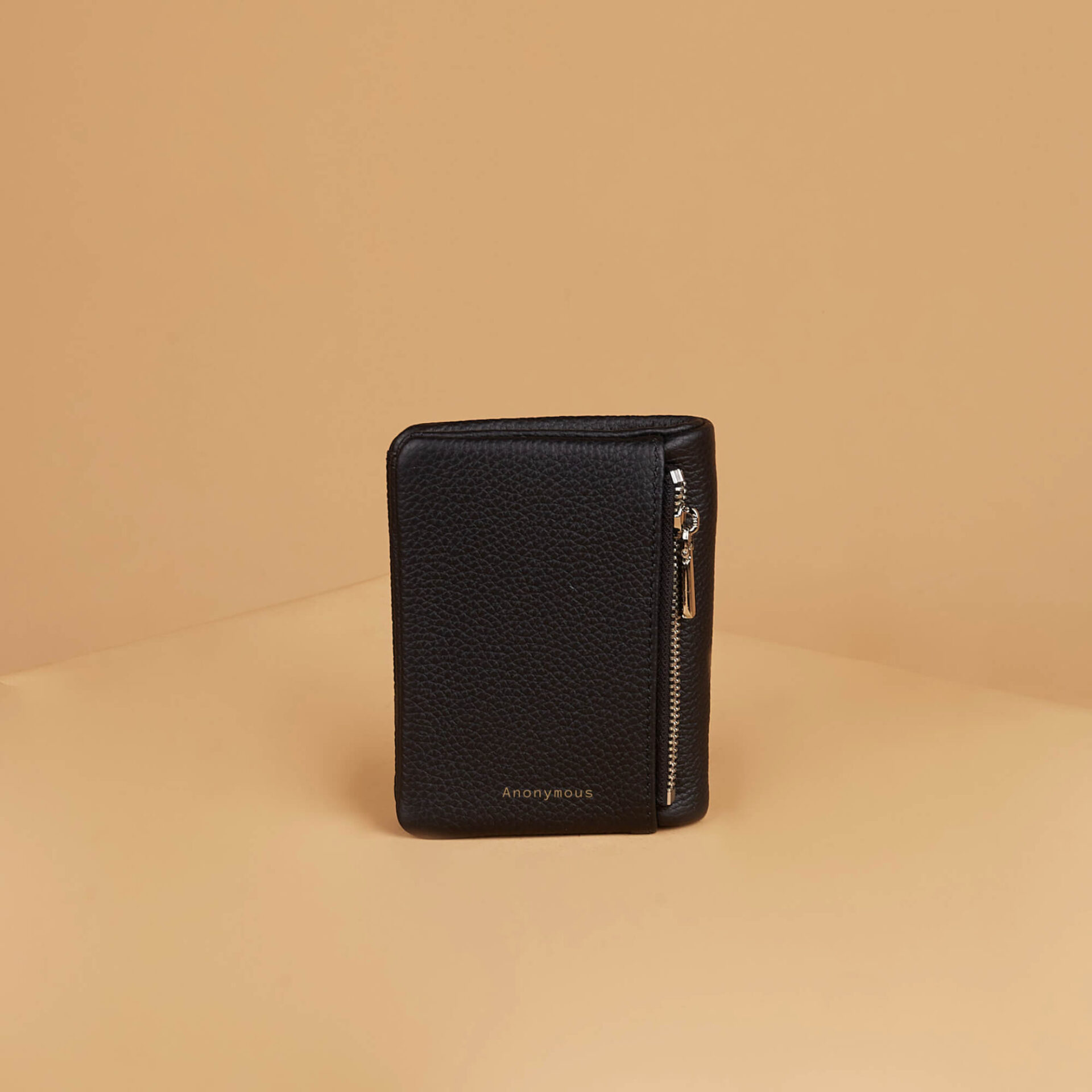 Anonymous Lulu Flap Wallet Grained Leather